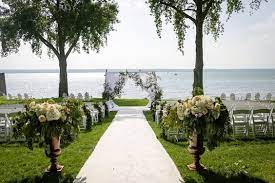 Inns Of Aurora Wedding Ceremony Verve Event Co Fingerlakeswedding Innsofaurorawedding Fingerlakeswe Aurora Wedding Lake View Wedding Finger Lakes Wedding