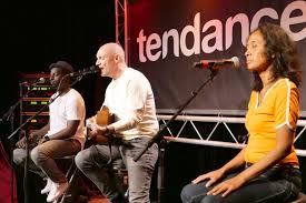 93,441 likes · 7,406 talking about this. Images Rouen Concert Intime De Gaetan Roussel Et Lea Paci Avec Tendance Ouest