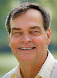 Captive Paradise: A History of Hawaii by James L. Haley, Paperback