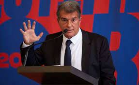 Posted on november 4, 2011 by numarul 1 leave a comment. Laporta Face RevoluÅ£ie La Barcelona Cinci Transferuri Rezolvate Pentru Noua ErÄ De Pe Camp Nou Starurile Care Vin LangÄ Messi