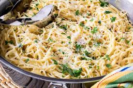 Aglio E Olio Combines Pasta Fresh Garlic And Extra Virgin Olive Oil Into One Amazingly Flavorful Dish In 2020 Easy Pasta Dishes Pasta Side Dishes Pasta Dishes