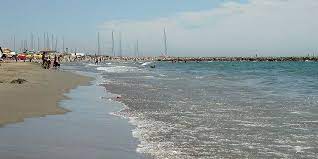 Katalog perumahan dengan foto dan deskripsi. Saintes Maries De La Mer In Camargue Photos Horizon Provence