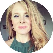 Silvia Lowe's Instagram, Twitter & Facebook