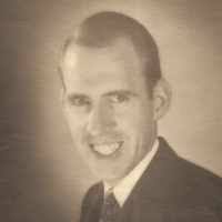 Warren Ethridge's Instagram, Twitter & Facebook