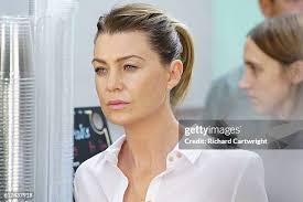 154 Harriet Owen Photos & High Res Pictures