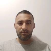 50+ perfiles de «Arturo Vallejo»