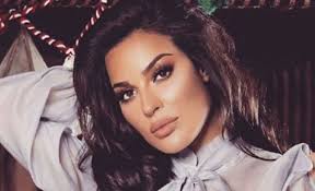 زفاف نادين نجيمفرح نادين نجيمحفل زفاف نادين نسيم نجيم Ø¨Ø¹Ø¯ Ø·Ù„Ø§Ù‚Ù‡Ø§ ØªÙØ§ØµÙŠÙ„ Ø§Ù„Ù„Ù‚Ø§Ø¡ Ø§Ù„Ø£ÙˆÙ„ Ø¨ÙŠÙ† Ù†Ø§Ø¯ÙŠÙ† Ù†Ø³ÙŠØ¨ Ù†Ø¬ÙŠÙ… ÙˆØ²ÙˆØ¬Ù‡Ø§ Ø£Ø¹Ø·ØªÙ‡ Ø±Ù‚Ù…Ù‡Ø§ Ø¨Ø³Ø±Ø¹Ø© Ø§Ù„Ù…Ø¯ÙŠÙ†Ø© Ù†ÙŠÙˆØ²