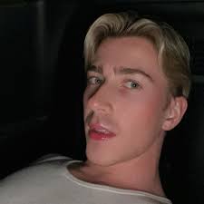 Wyatt Thomas Slone (@life_as_wyatt) • Instagram photos and videos