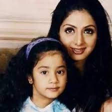 Jhanvi Kapoor Wiki Age Family Boyfriend Biography More Wikibio Jhanvi kapoor is the eldest daughter of the late indian actress sridevi and film producer boney kapoor.