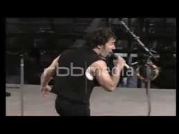 Stepping out from behind the boss: Bruce Springsteen Rockt In Ost Berlin Footage Berlin