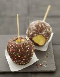 Pommes D Amour Au Chocolat Caramel Pomme D Amour Pomme D Amour Recette Recette Dessert