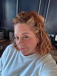 Melissa Huebner's Instagram, Twitter & Facebook