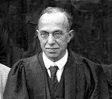 Alva Norton's Instagram, Twitter & Facebook