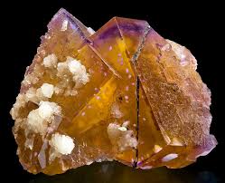 Golden Fluorite With Purple Accents And Barite Crystals Featuring Clusters Of Cream Colored Barite Rocks And Minerals Crystals Minerals Minerals And Gemstones