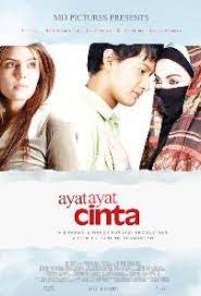 Man ahabba syai'an katsura dzikruhu saat orang sedang jatuh cinta lebih cenderung selalu mengingat dan menyebut nama orang yang dicintainya. Ayat Ayat Cinta Wikipedia
