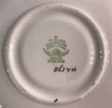 This pretty floral pattern features a cream rim, delicate green and pink flowers, and lots of lacy gold trim. Floral Pattern 1 Vintage Fine English Bone China Tuscan Bread And Butter Plate Made In England Gold Trim Mid Century Vintage Dinnerware G9 Kitchen Dining Home Living