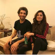 What Is The Name Of The Actress In The Song Binte Dil Quora Baddek eih arabic binte dil song video saad lamjarred bhushan kumar t series.mp3. song binte dil quora