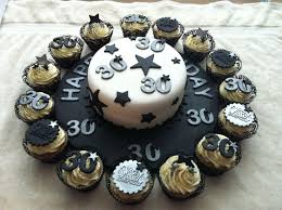 Elegant Simple Birthday Cake For Boyfriend Male 30th Black And Silver Theme Birthday Cakes Cake Table Decorations Birthday 40th Birthday Cakes Cake Table Birthday