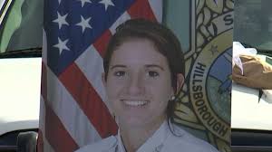 Emotiva despedida a oficial Abigail Bieber