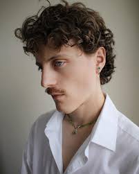 Need I say anything? Sadie and I look forward to seeing you tomorrow at 11!  SATURDAY 11-5 & SUNDAY 12-6 @ the FurnitureLab Featuring music by @ajrn.wav  @coleman.churchill caught in the act