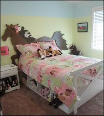 Horse Theme Bedroom Horse Bedroom Decor Horse Themed Bedroom Decorating Ideas Equestrian Decor Equestrian Themed Rooms Cowgirl Theme Bedroom Decoratin Paardenkamers Slaapkamer Meisjes Slaapkamer Kinderen