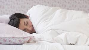 The Best Lightweight Comforter You Can Buy For Hot Sleepers