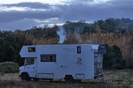 Holzofen Im Wohnmobil Geht Das Na Klar Klar Geht Das Viele Heizen Mit Holz Im Camper Mehr Informationen Zu Meinem Holzofen Mini Holzofen Wohnmobil Holzofen