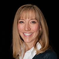 Janine Dow's Instagram, Twitter & Facebook