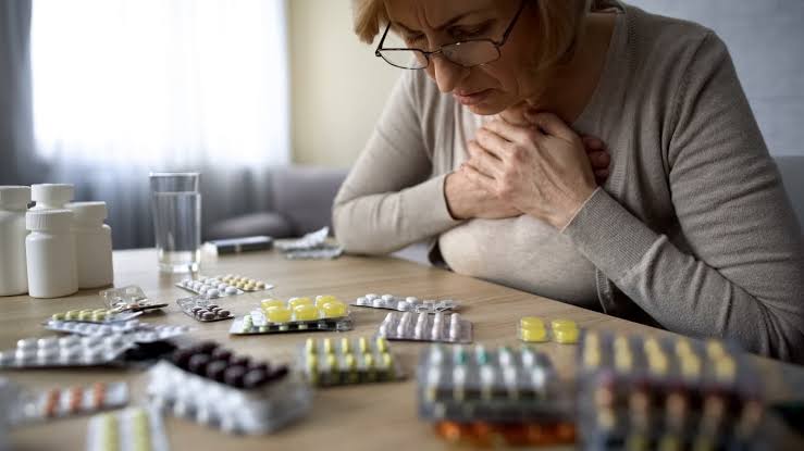 Qué es la automedicación? Principales riesgos. - Blog de Uniteco