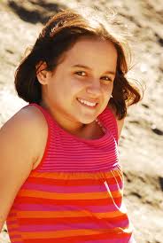 Prestes a dar a luz, ex-atriz mirim Thávyne Ferrari lembra fama: 'Colocavam  meu nome em filhas'