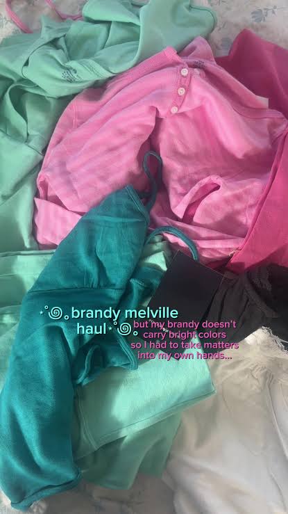 Brandy Melville haul: Priscilla pants, turquoise & hot pink picks
