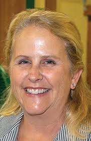 Ward chamber's new president is a community advocate