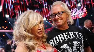 So waren sie gestylt unterstützt wurde die millionärsgattin natürlich auch von ihrer familie. Die Geissens Tragische Trennung So Leiden Carmen Und Robert Geiss News De