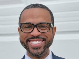 On the Move: Marisa Cecil