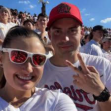 It's a #scienceterp love story ❤️ 🧪🥼 Hallie Pennington and Collin Vincent  met and fell in love while