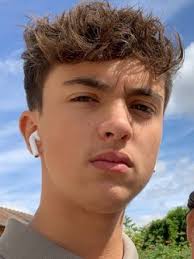 Inoxtag A 19 Ans Anniversaire Le 02 Fevrier A postee un edit funny inoxt coucou j'espere que sava, new post pour demarrer cette nouvelle annee passez tous une bonne rentree et une bonne annee jvous aimes tous. inoxtag a 19 ans anniversaire le 02