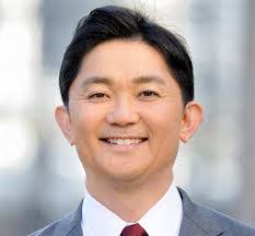 Jon Kawamura's Instagram, Twitter & Facebook