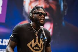 Deontay wilder and the hulk are two characters who are both beasts in area of fighting. H9mezbaun14r7m