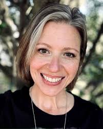 Jocelyn Hanna's Instagram, Twitter & Facebook