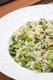 1 paquet feve germee 1 carotte moyenne coupee en lanieres minces. Riz Complet Aux Feves Ail Et Basilic Frais Recette Feves Recette Feves Fraiches Plat Vegetarien