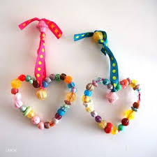 Perlen Herzen Valentine Day Crafts Valentines Day Decorations Mothers Day Crafts