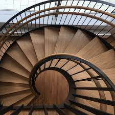 A circular staircase utilizes a large radius coupled with a a standard 90 degree circular staircase will have a curved section of stair that travels 90 degrees. Modern Design Staircases