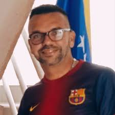 ALEXANDER VIVAS على X: "Se vende rebanadora disco mediano marca eurochef en  250$ ubicada en cua estado miranda. Para información 04264002592  https://t.co/XtkhWDQWwc"