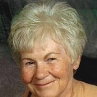 Lynn Keefer's Instagram, Twitter & Facebook