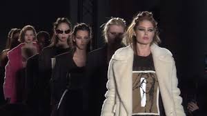 Sogni una casa elegante nei vivaci navigli? Milano Moda Donna Calendario Sfilate Ed Eventi Febbraio 2019