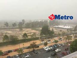 The address of hospital sultan abdul halim is alan lencongan timur, bandar aman jaya 08000 sungai petani, kedah darul aman, malaysia. Tempat Letak Kereta Hsah Banjir