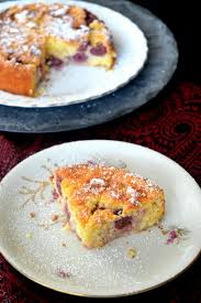 Den grieß und heidelbeeren sind ein köstliche kombination. Kirsch Griess Kuchen Sarahsbackblog Lecker Backen Griesskuchen Kuchen