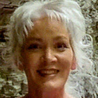 Leann Horne's Instagram, Twitter & Facebook