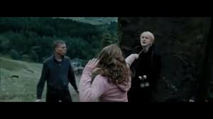 D'ailleurs, face à la pression exercée par les fans, j.k rowling a fini par. Hermione Frappe Drago Harry Potter Et Le Prisonnier D Azkaban Youtube