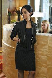 How To Look Great At Work With Help From The Good Wife Fashion Wife Style Good Wife